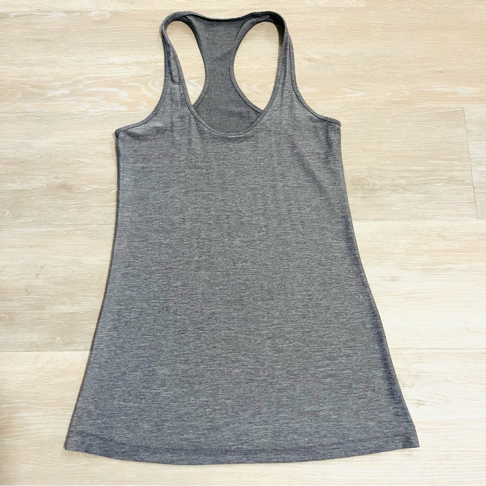 Lululemon Racerback Tee Tank top. Grey Size 4